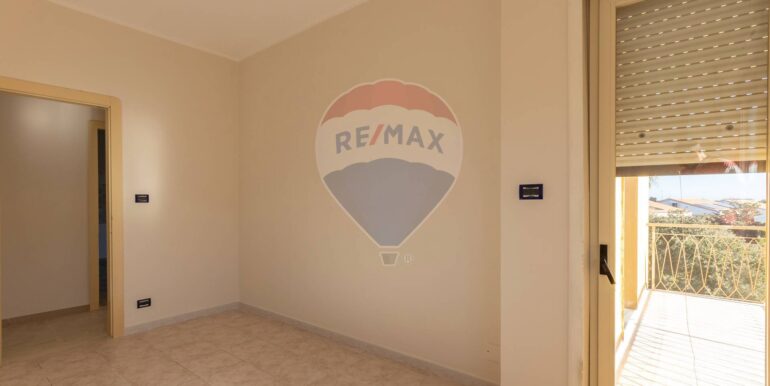 20251117171528-1001105-13