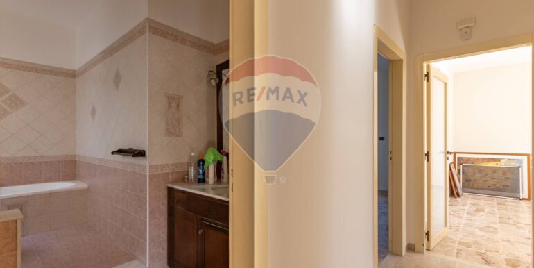 20251117171539-1001105-14