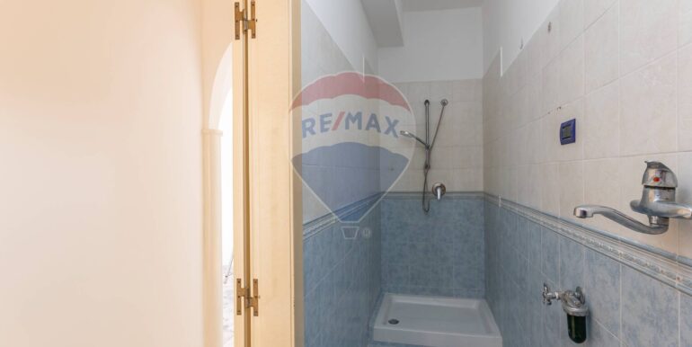 20251117171818-1001105-22