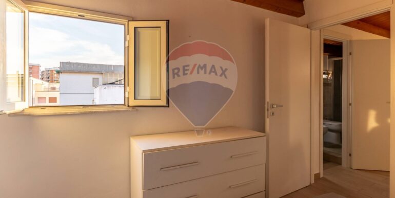 20251117173406-1001245-1