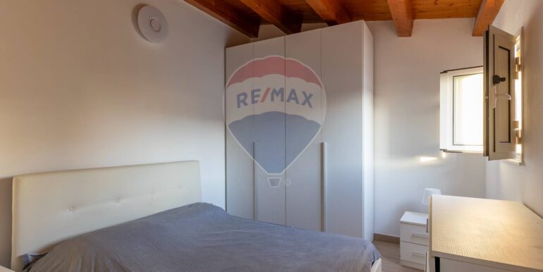 20251117173413-1001245-2