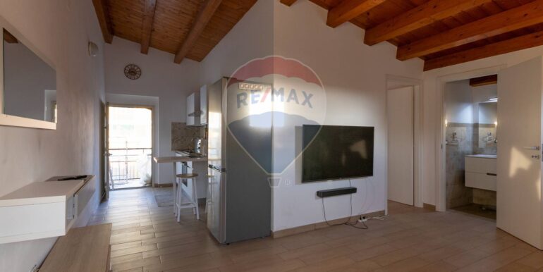 20251117173512-1001245-9