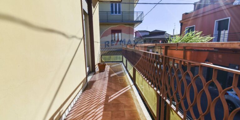 20251117173605-1001085-17