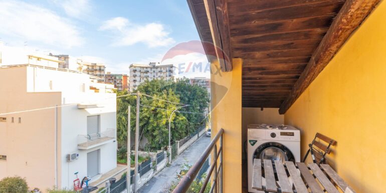 20251117173621-1001245-15