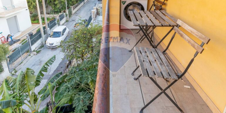 20251117173637-1001245-16