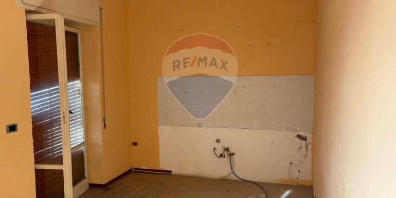 20251117211814-1001304-4