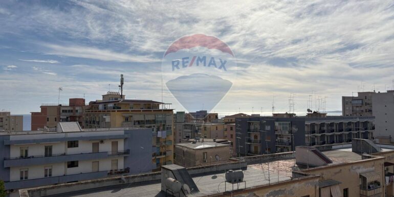 20251117211826-1001304-10