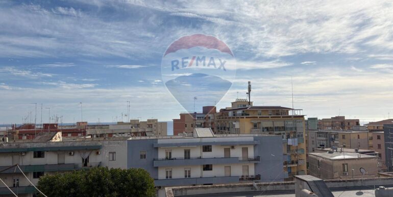 20251117211828-1001304-11