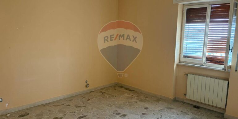 20251117211834-1001304-14