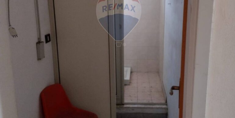 20251117231829-1001308-16