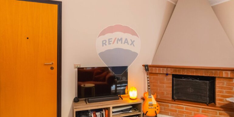 20251118102231-999179-4