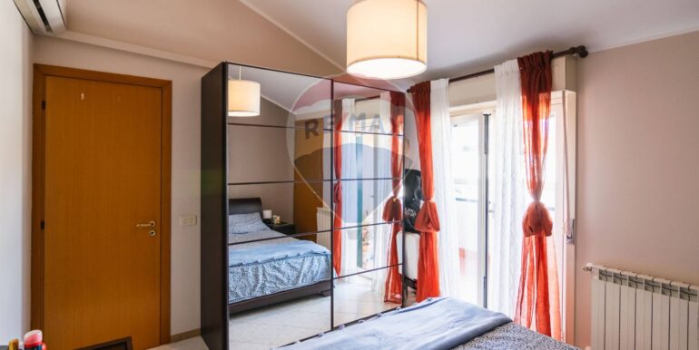 20251118102254-999179-11