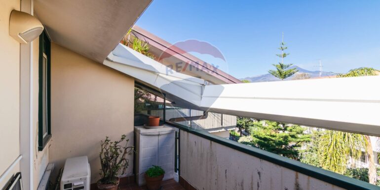 20251118102256-999179-12