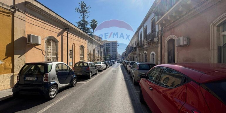 20251118110732-1001396-1