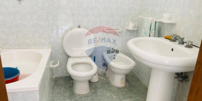 20251118110845-1001399-9