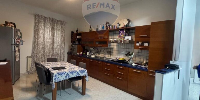 20251118120733-1001422-13