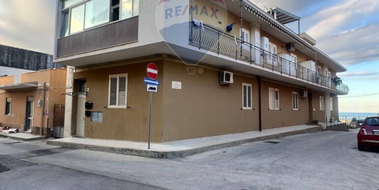 20251118120744-1001422-17