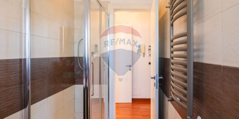 20251118210258-1002144-10