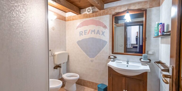 20251119111509-1000903-5