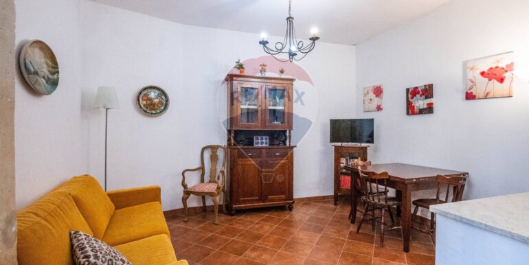 20251119111537-1000903-12