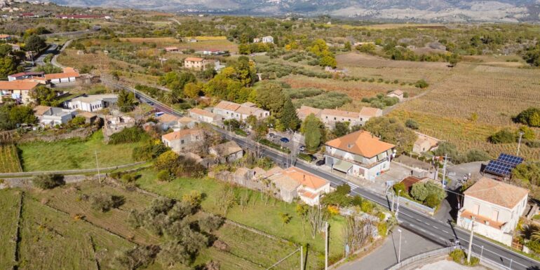 20251119121157-1002193-5