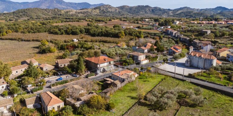 20251119121208-1002193-7