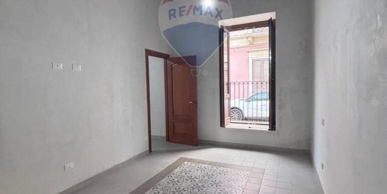 20251119153824-1002242-3