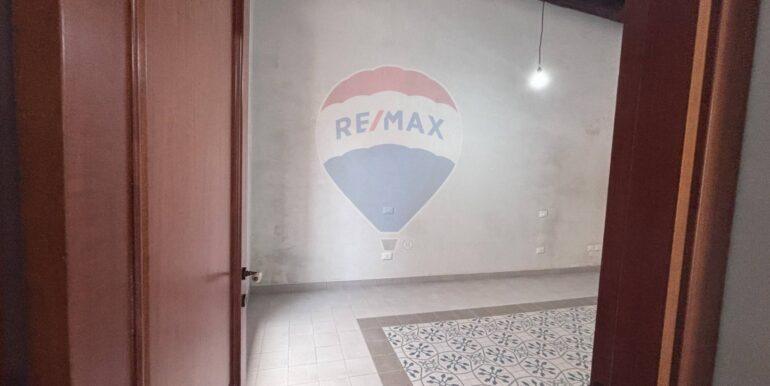 20251119153837-1002242-8