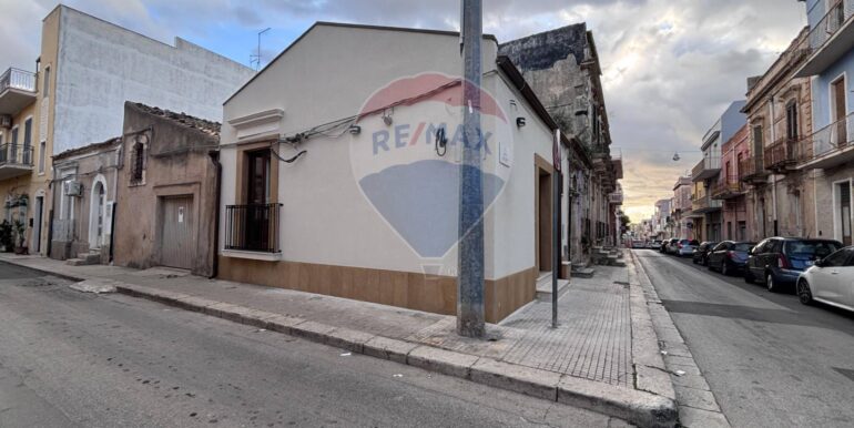 20251119153844-1002242-10