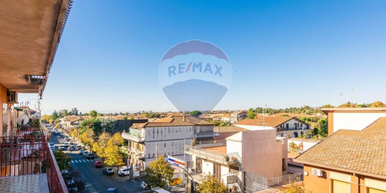 20251119163516-1002266-3