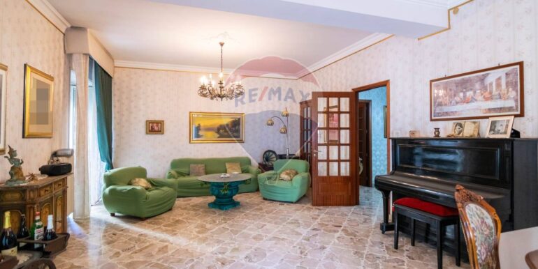 20251119184615-1000947-9