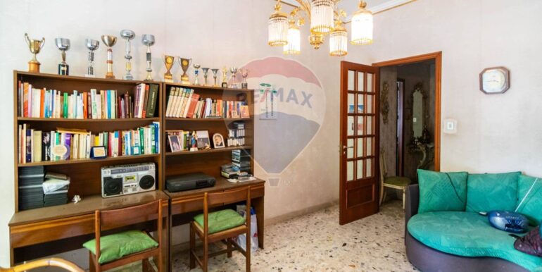 20251119184619-1000947-10