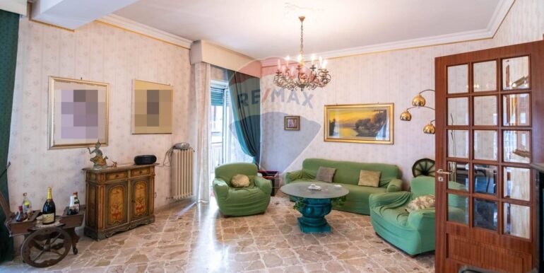 20251119184625-1000947-12