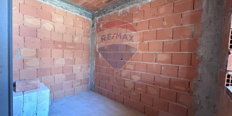 20251119205344-1002352-15