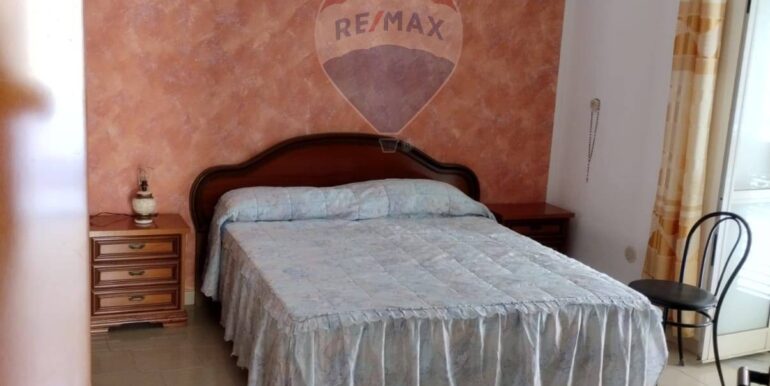 20251119220009-1002354-12