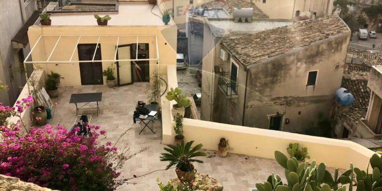 2025111922225-1002152-4