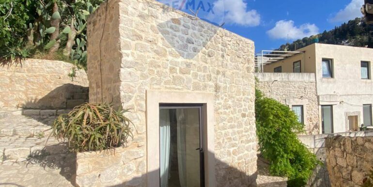 2025111922242-1002152-10