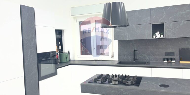 2025111965356-1002128-8