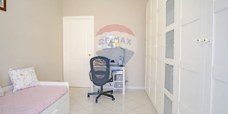 20251120120047-1002396-10