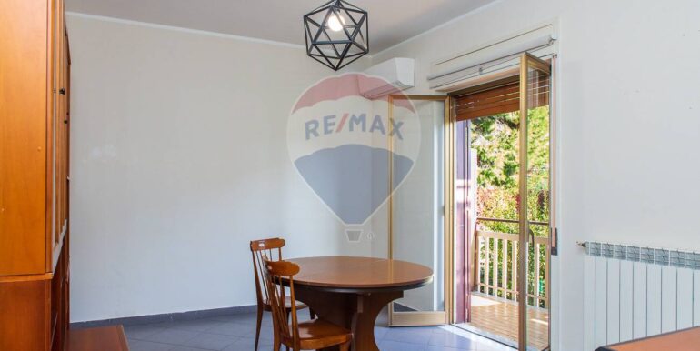 20251120161813-1000691-11