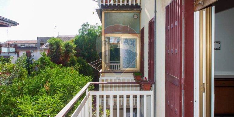 20251120161826-1000691-15