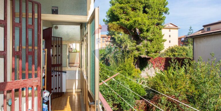 20251120161853-1000691-25