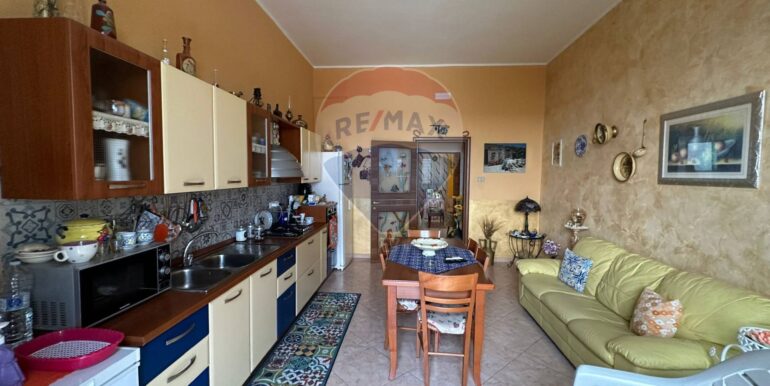 20251120163036-1002462-2