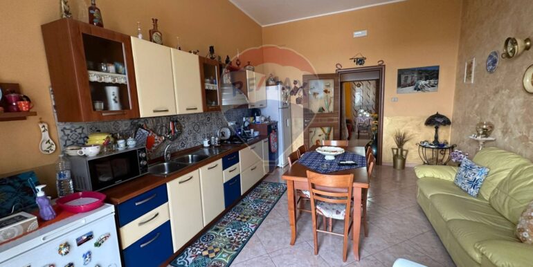 20251120163036-1002462-3