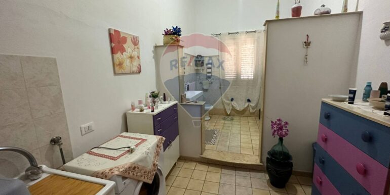 20251120163043-1002462-43