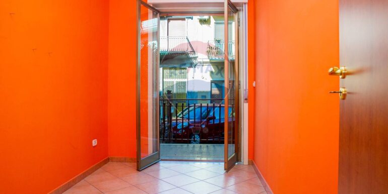 20251120174031-1002490-12