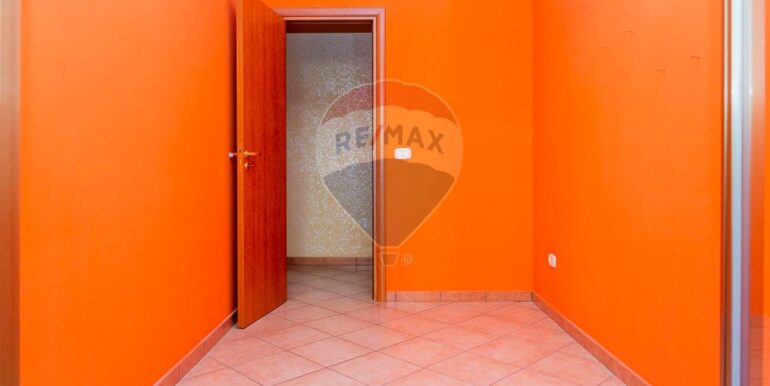 20251120174034-1002490-13