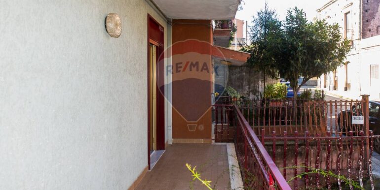 20251120174043-1002490-15