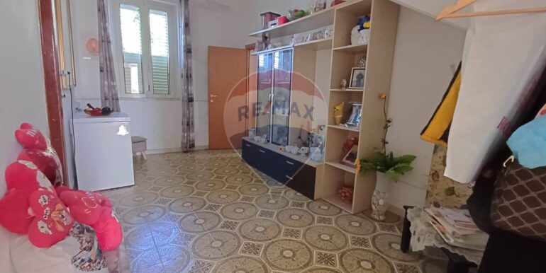 20251120182106-1002512-8