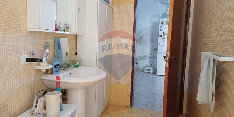 20251120182131-1002512-15